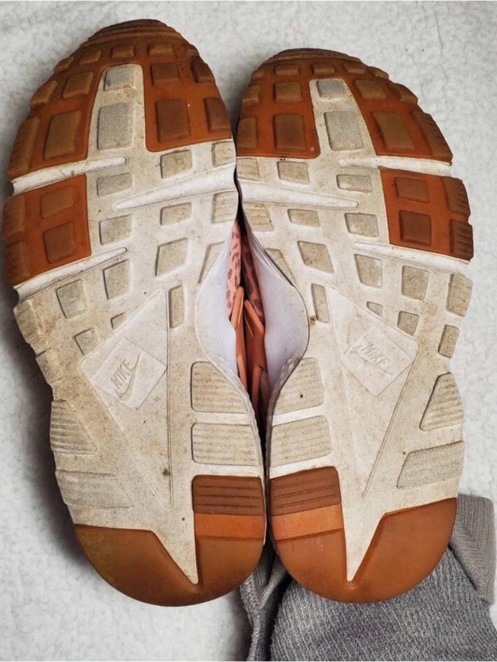 Nike Huarache Run Se (Gs) Girl's Shoes Size 4 Pink Leopard Print Sneakers